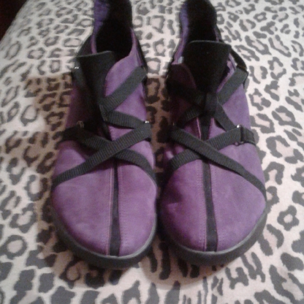 Purple Women's Shoes with Black Straps Arche MADE IN FRANSE